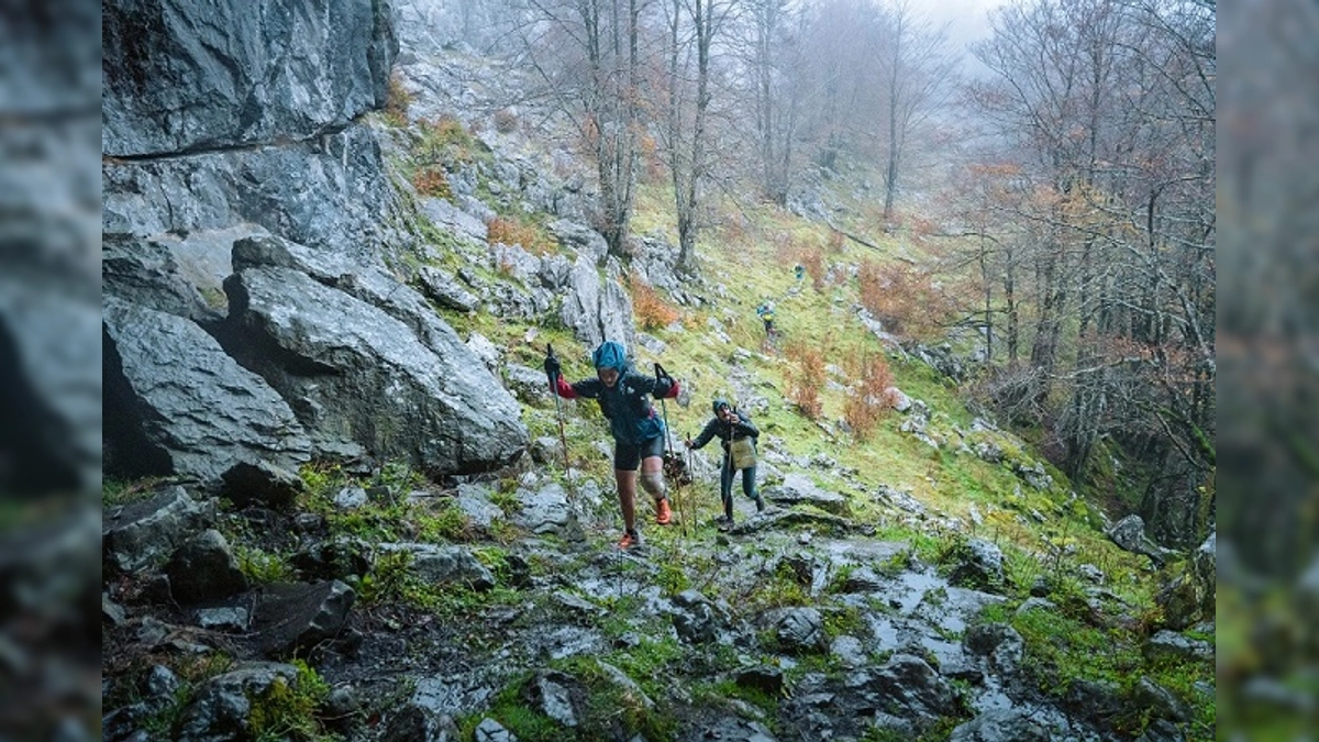 Pablo Angulo Conquista la Primera Mariren Kobak Trail: 83 km de Mitología y Montaña en Euskadi Bajo la Lluvia