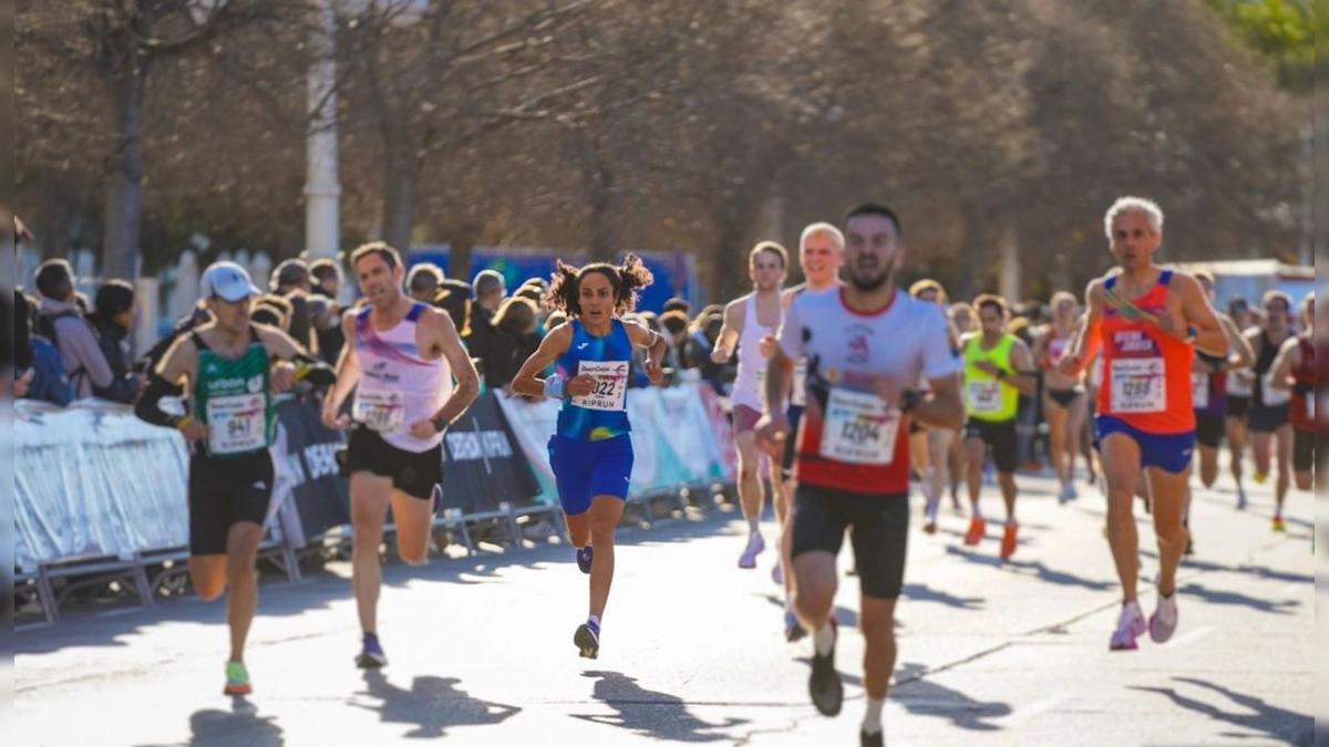 Trail Runners Brillan en el 10K de Valencia 2025: Ikram Rharsalla y Xavier Chevrier entre los Destacados