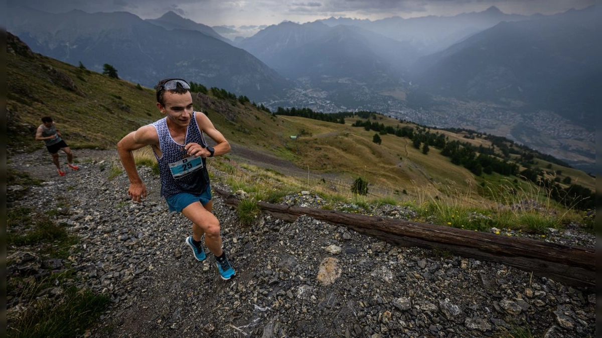 Resultados y análisis de la Uphill Vauban Mountain Trail 2025 en Briançon: victoria de Richard Omaya Atuya y Christel Dewalle bajo lluvia y 1.121 m de desnivel positivo