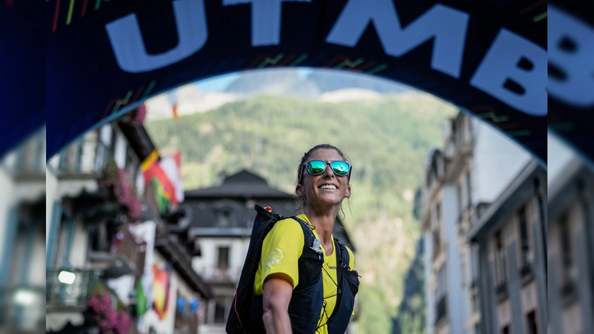 Courtney Dauwalter conquista por tercera vez la UTMB 2023 y se posiciona como la segunda mujer más titulada en la historia del evento