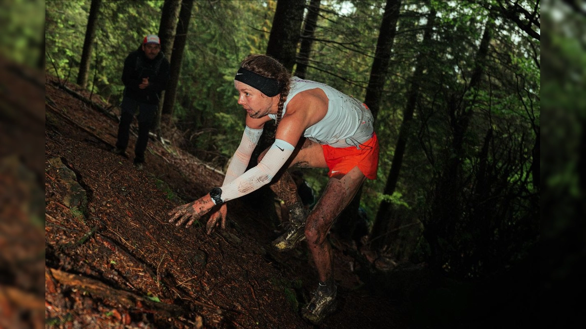 Kilómetro Vertical Zegama Aizkorri 2026: Victoria de Stian Angermund y Nienke Brinkman en condiciones invernales y trazado modificado