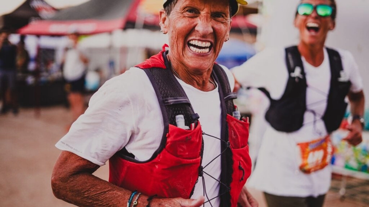 Courtney y Tracy Dauwalter: La Increíble Historia de la Ultramaratonista de 38 Años y su Madre de 66 en el Javelina Jundred 100K de 2023