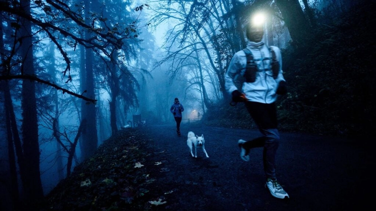 Yassine Diboun y su Ultramaratón "Move Through Darkness": Uniendo a Portland en la Lucha contra la Adicción en el Solsticio de Invierno