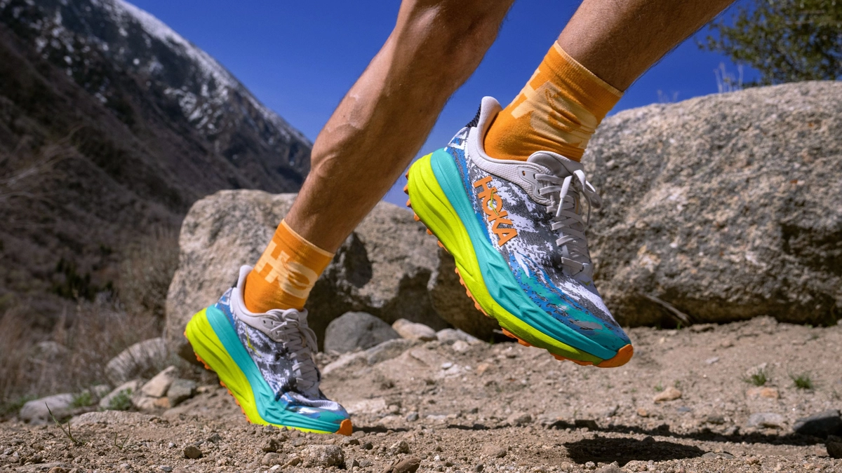 👟 Descubriendo la Nueva Zapatilla de trail running Hoka Stinson 7: Características y Versatilidad para Diversos Terrenos