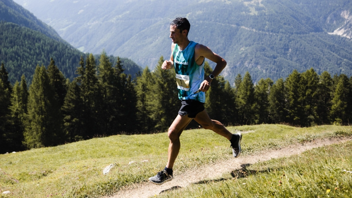 Kilian Jornet regresa a la Western States 2025: su preparación, retos físicos y el desafío de batir el récord de Jim Walmsley en 161 km bajo el calor extremo de California